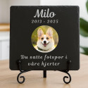 Pierre commémorative chien carrée personnalisée – Plaque souvenir en ardoise chien avec photo, nom gravé, dates & message